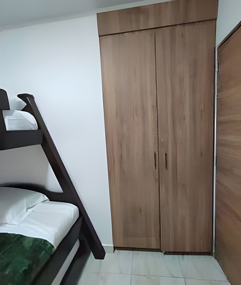 GURUS FR | Central Apt, style, with King Size Bed