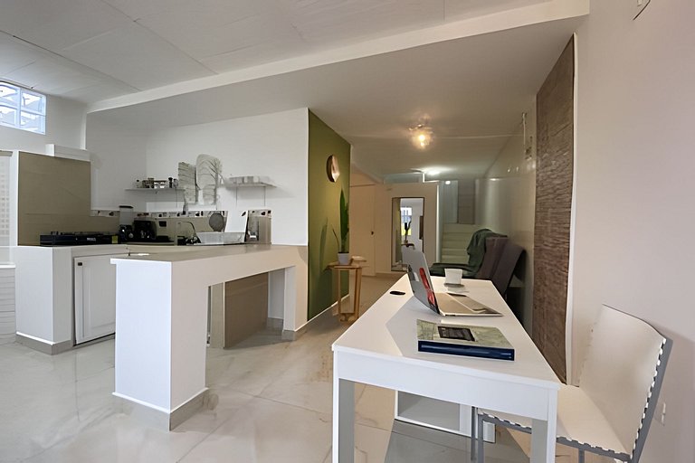 GURUS FR | Loft apartment near hospital, airport, desk